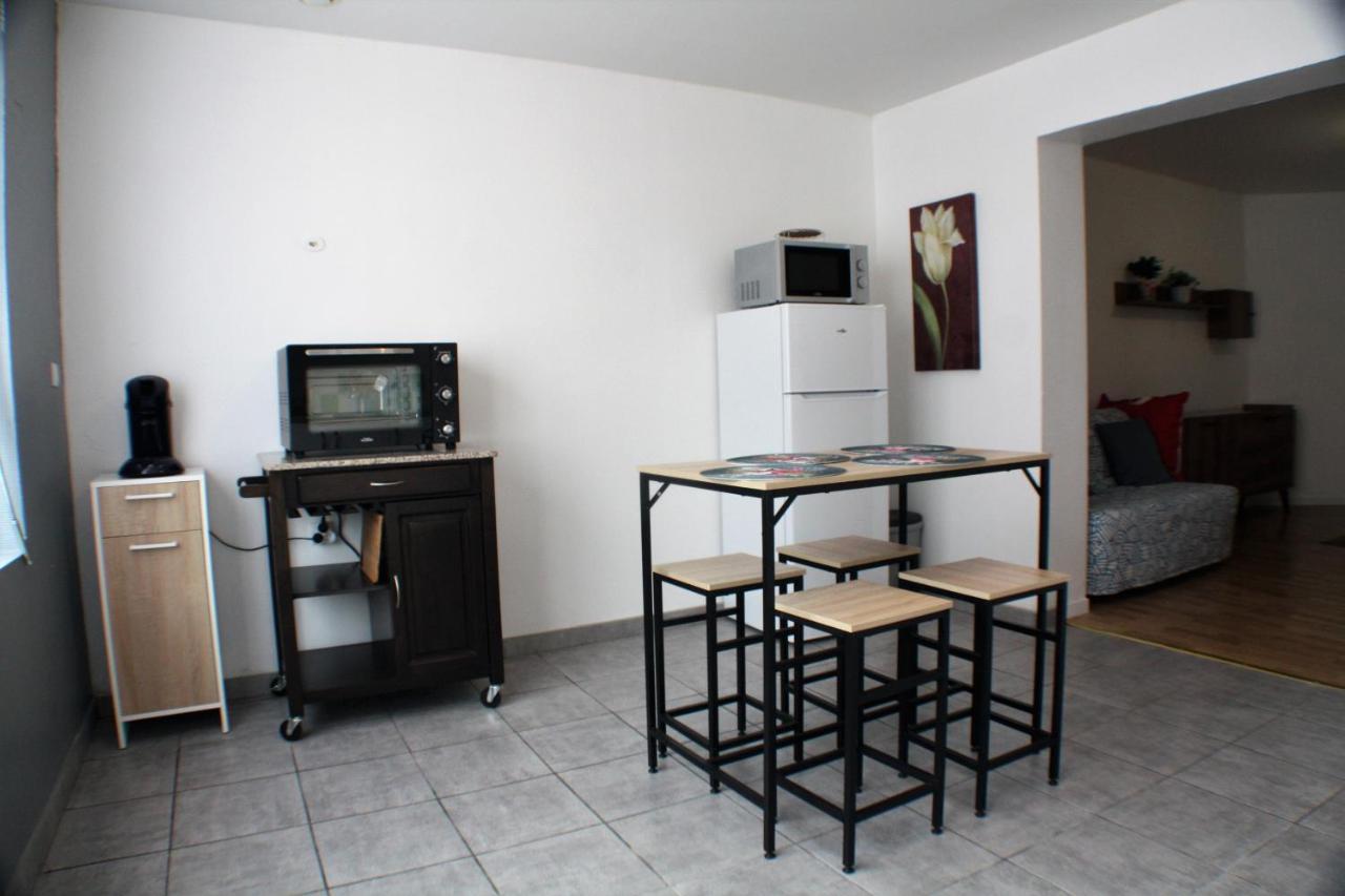 Le Cottage Des Curie Calais Exterior photo