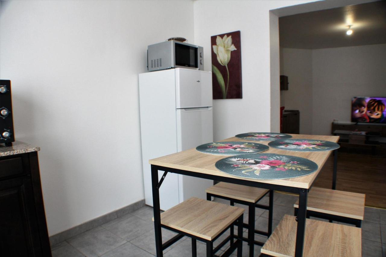 Le Cottage Des Curie Calais Exterior photo